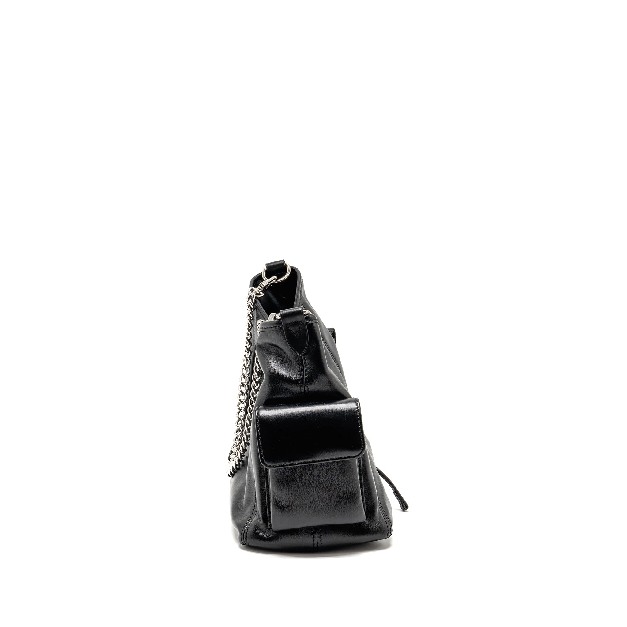 louis-vuitton-carryall-cargo-vibe-pm-lambskin-black-shw-copy-1