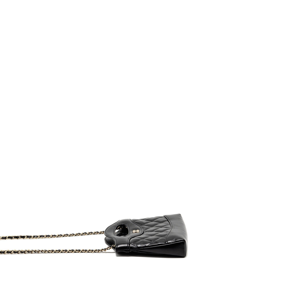 chanel-mini-31-clutch-with-chain-shiny-lambskin-black-lghwmicrochip-1