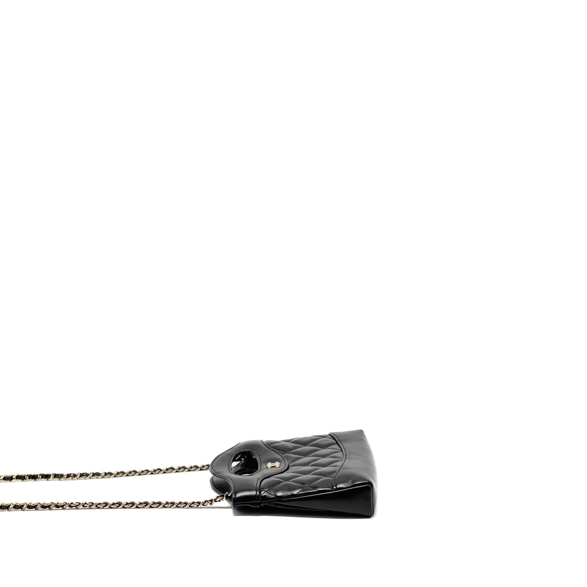 chanel-mini-31-clutch-with-chain-shiny-lambskin-black-lghwmicrochip-1