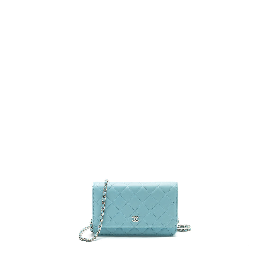chanel-classic-wallet-on-chain-lambskin-light-blue-shw