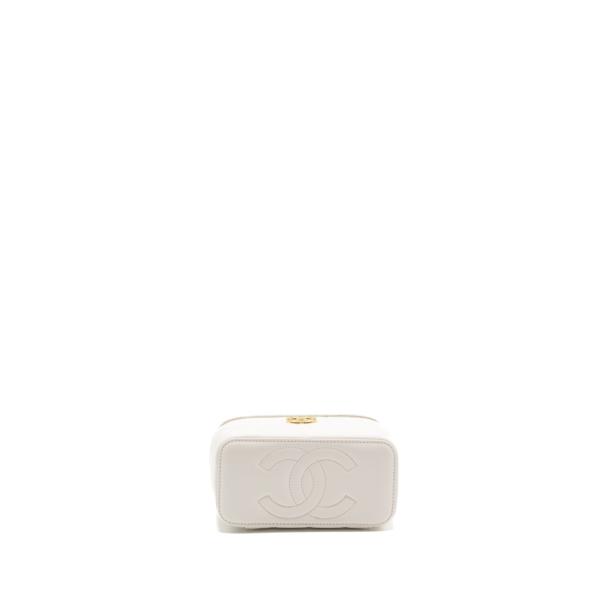 chanel-long-vanity-with-lambskin-white-ghwmicrochip