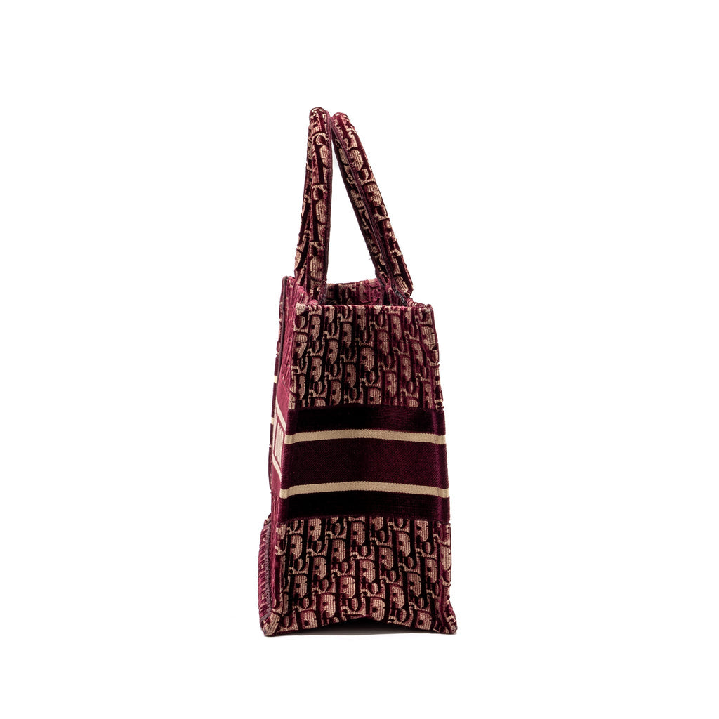 dior-medium-book-tote-oblique-embroidery-velvet-canvas-dark-red-copy
