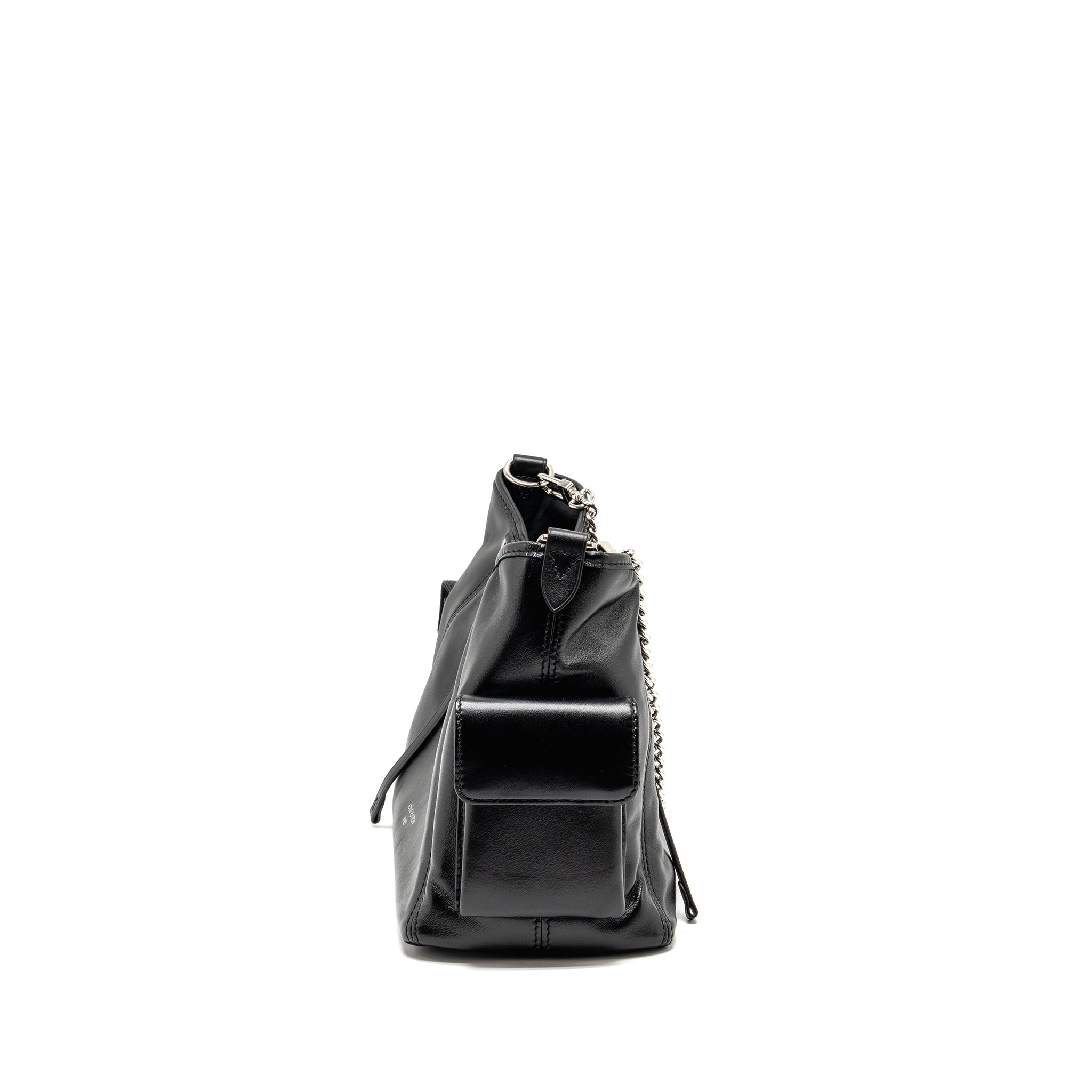 louis-vuitton-carryall-cargo-vibe-pm-lambskin-black-shw-copy-1