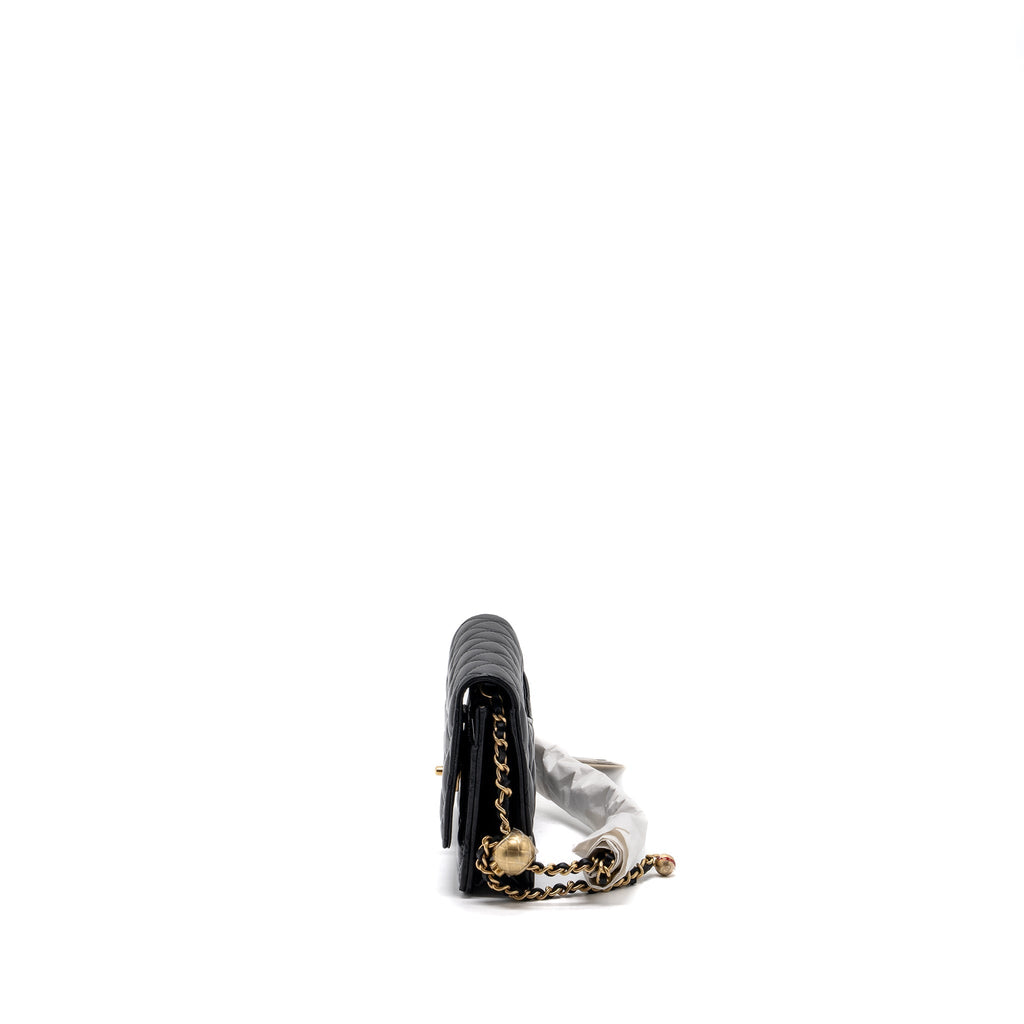 chanel-23k-pearl-crush-wallet-on-chain-lambskin-blackmicrochip