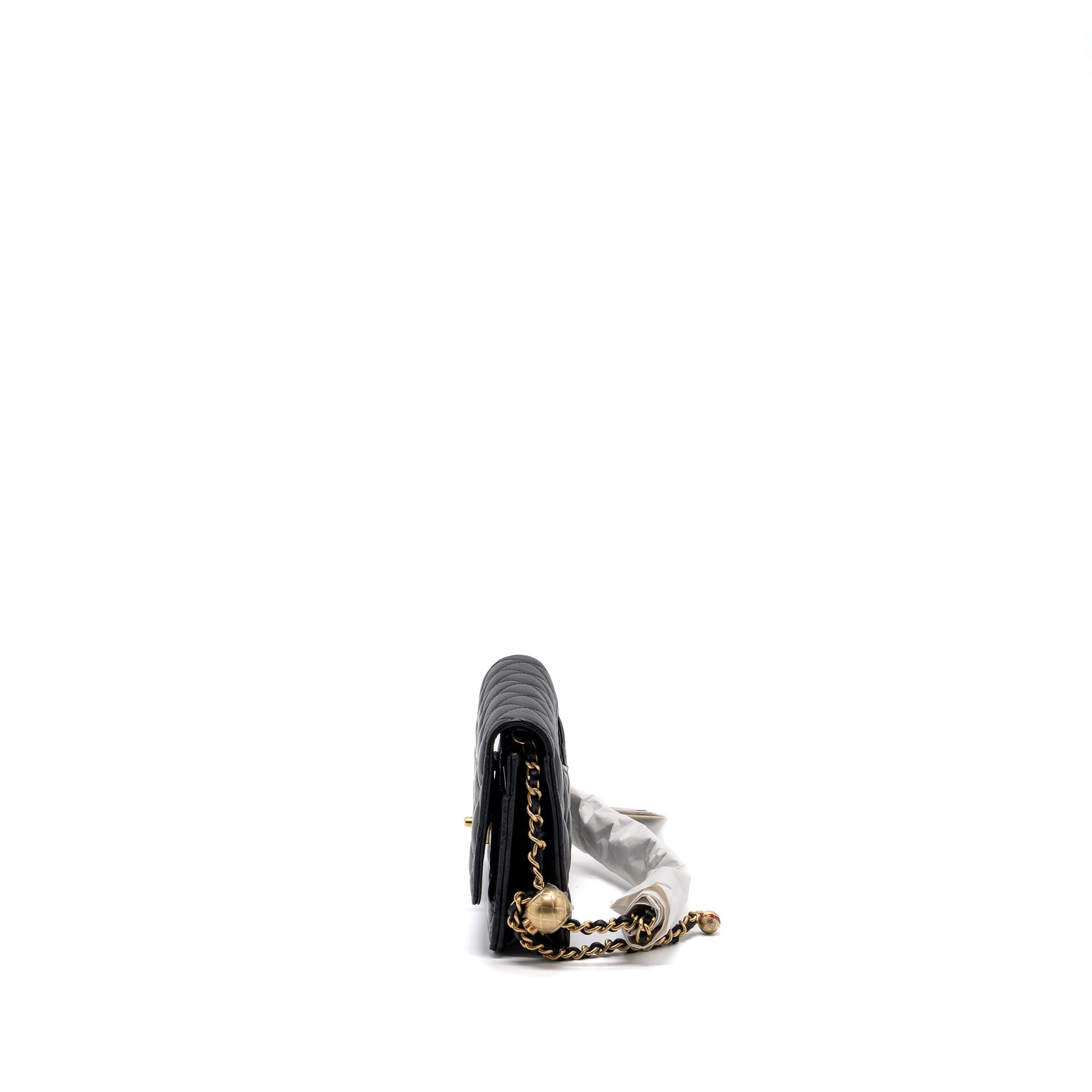 chanel-23k-pearl-crush-wallet-on-chain-lambskin-blackmicrochip