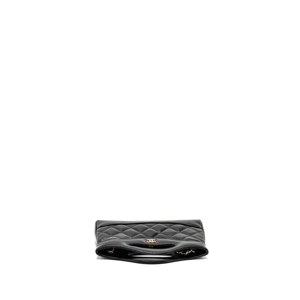 chanel-mini-31-clutch-with-chain-shiny-lambskin-black-lghwmicrochip-1