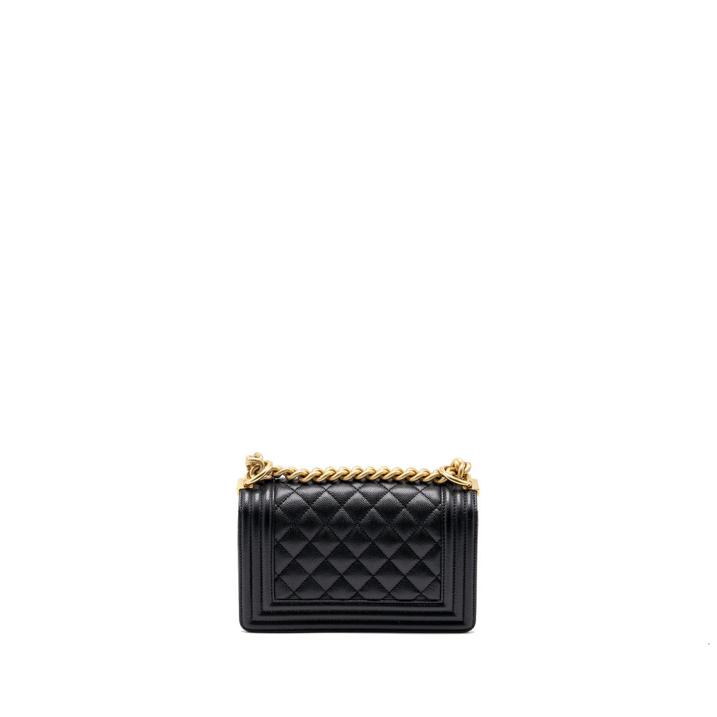 chanel-small-boy-bag-caviar-black-ghwmicrochip