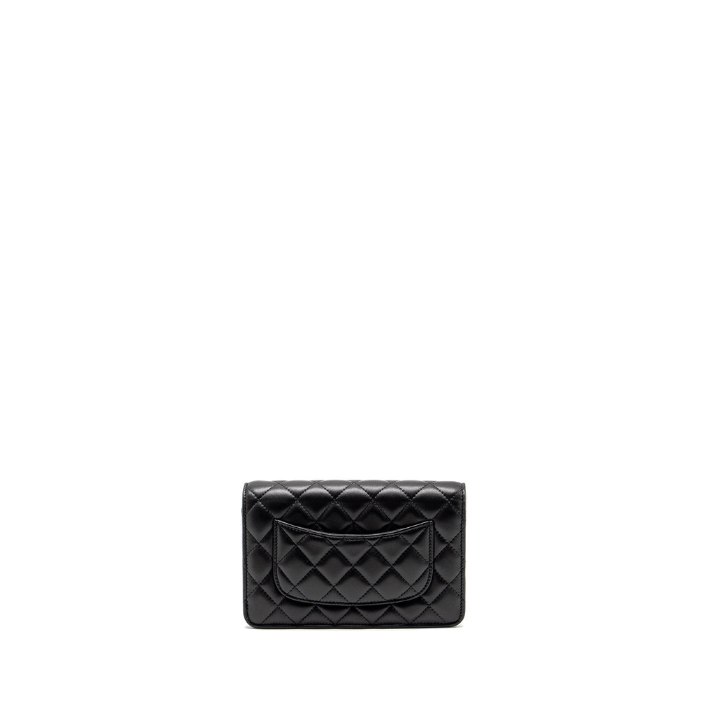 chanel-pearl-crush-wallet-on-chain-lambskin-black-ghw-microchip-14