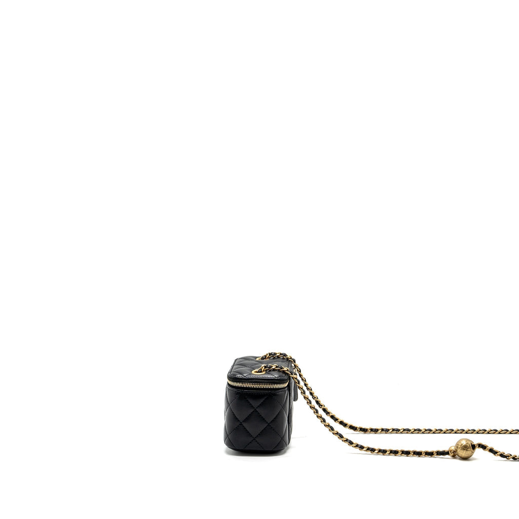 chanel-pearl-crush-mini-vanity-with-chain-lambskin-black-with-ghw