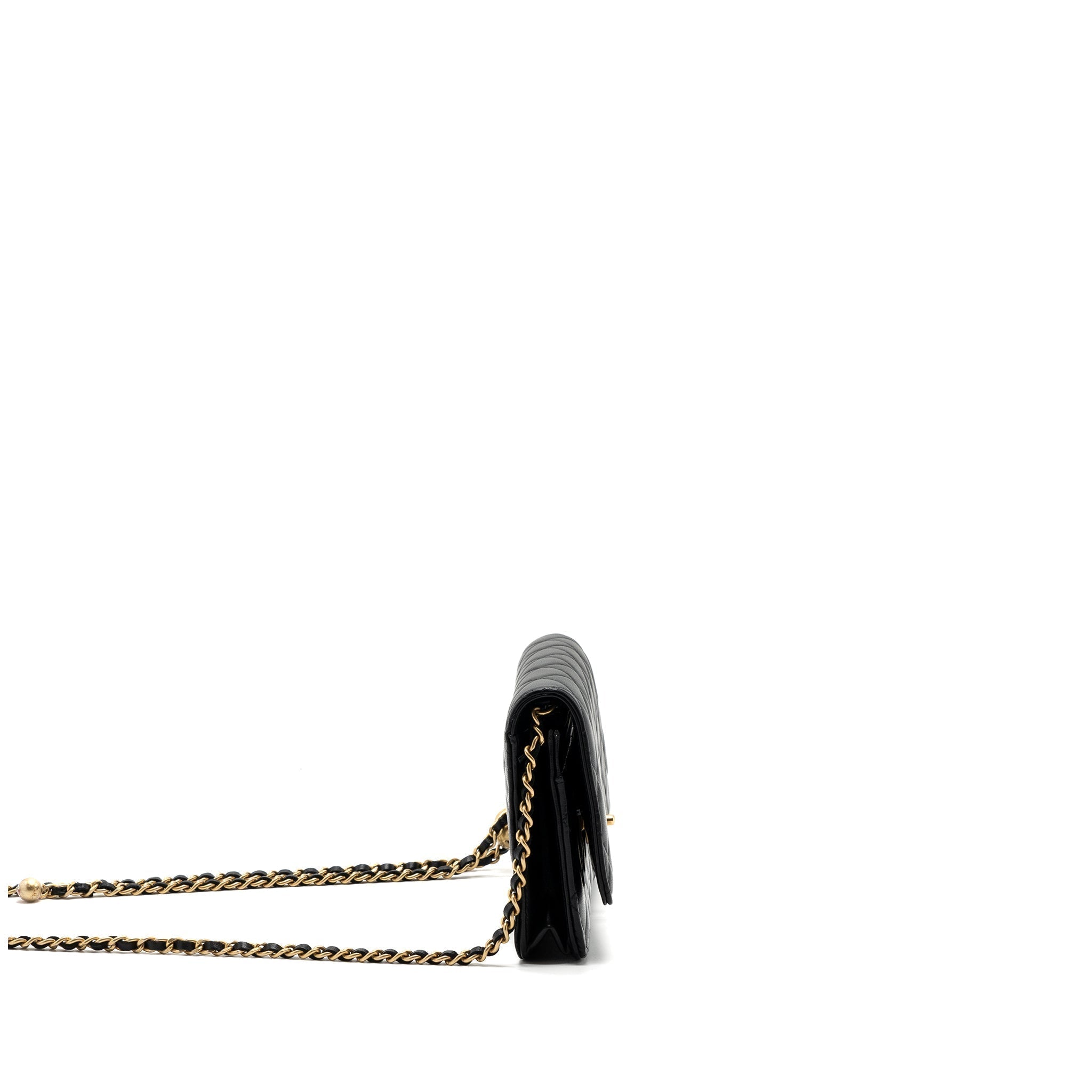 chanel-pearl-crush-wallet-on-chain-lambskin-black-ghw-microchip-10