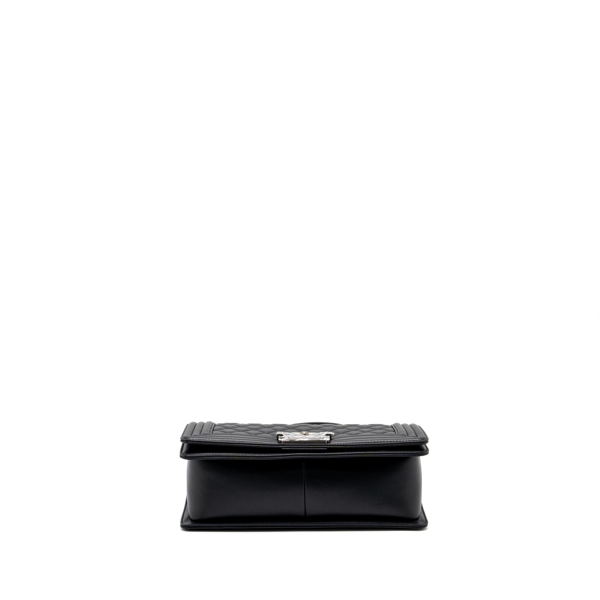 chanel-medium-boy-bag-calfskin-black-ruthenium-hardware