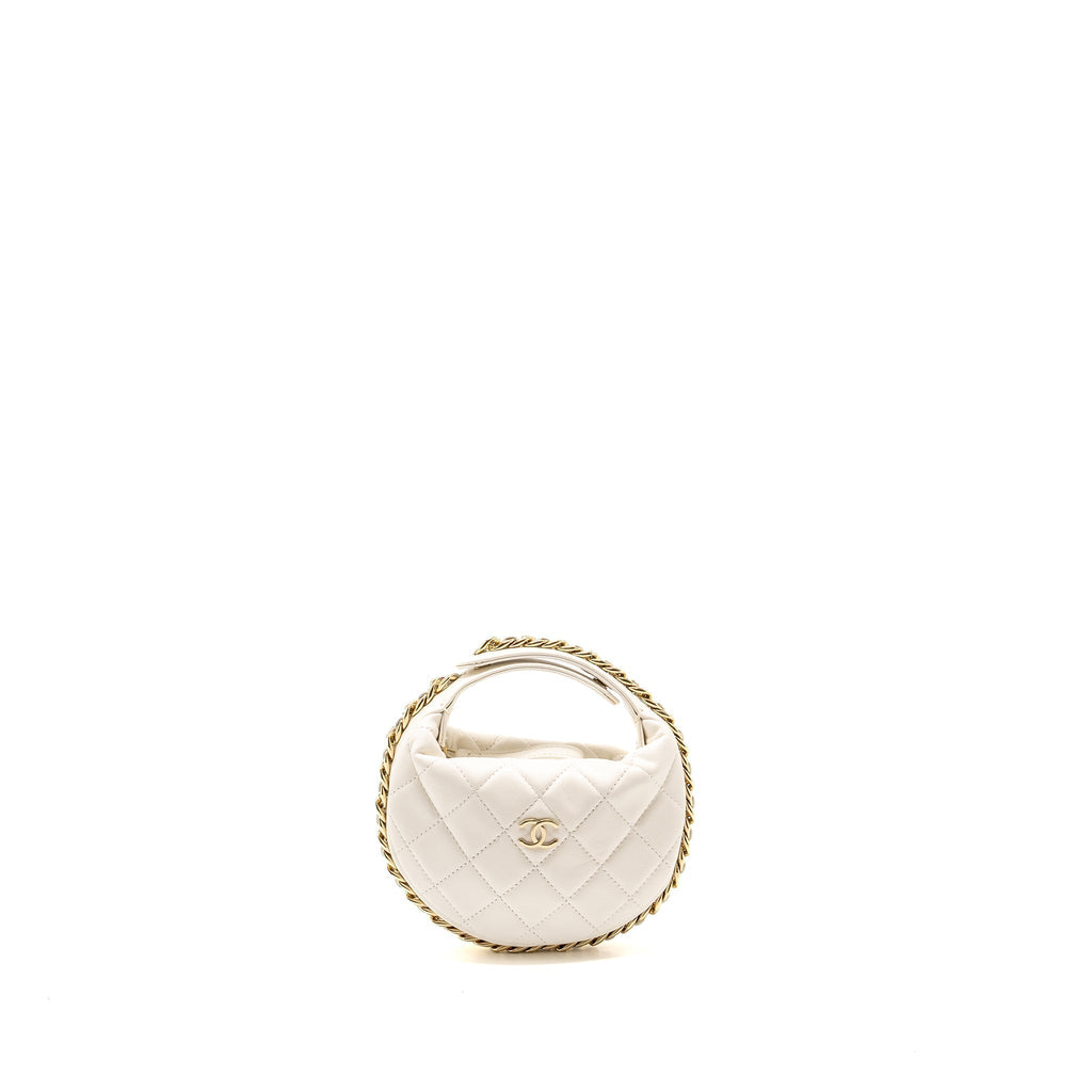 chanel-23c-round-clutch-lambskin-white-lghw-microchip-2