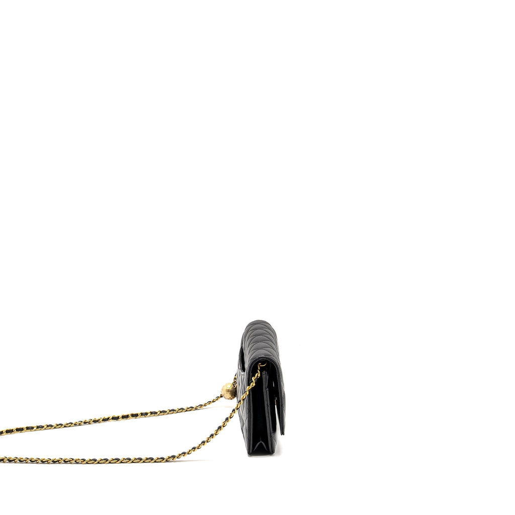 chanel-pearl-crush-wallet-on-chain-lambskin-black-ghw-microchip-14