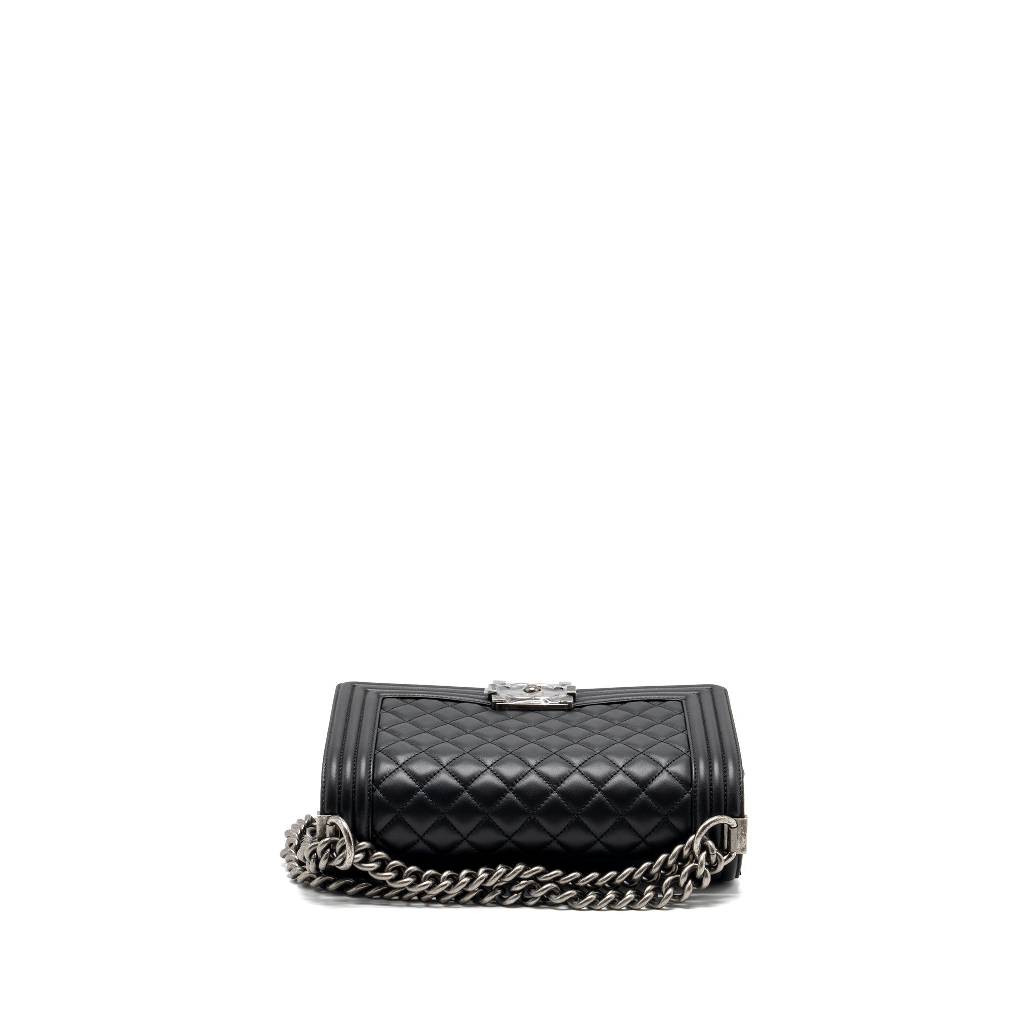 chanel-medium-boy-bag-calfskin-black-ruthenium-hardware