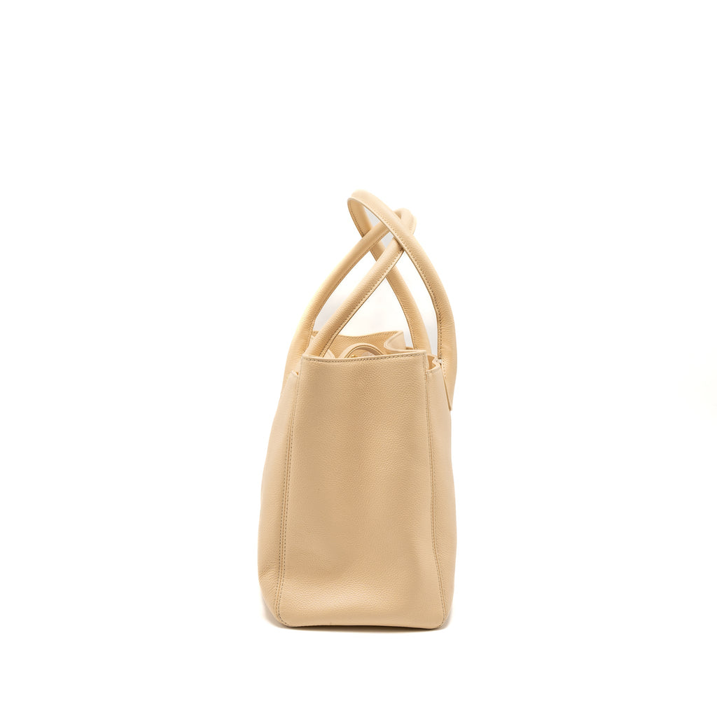 chanel-cerf-tote-bag-grained-calfskin-beige-ghw