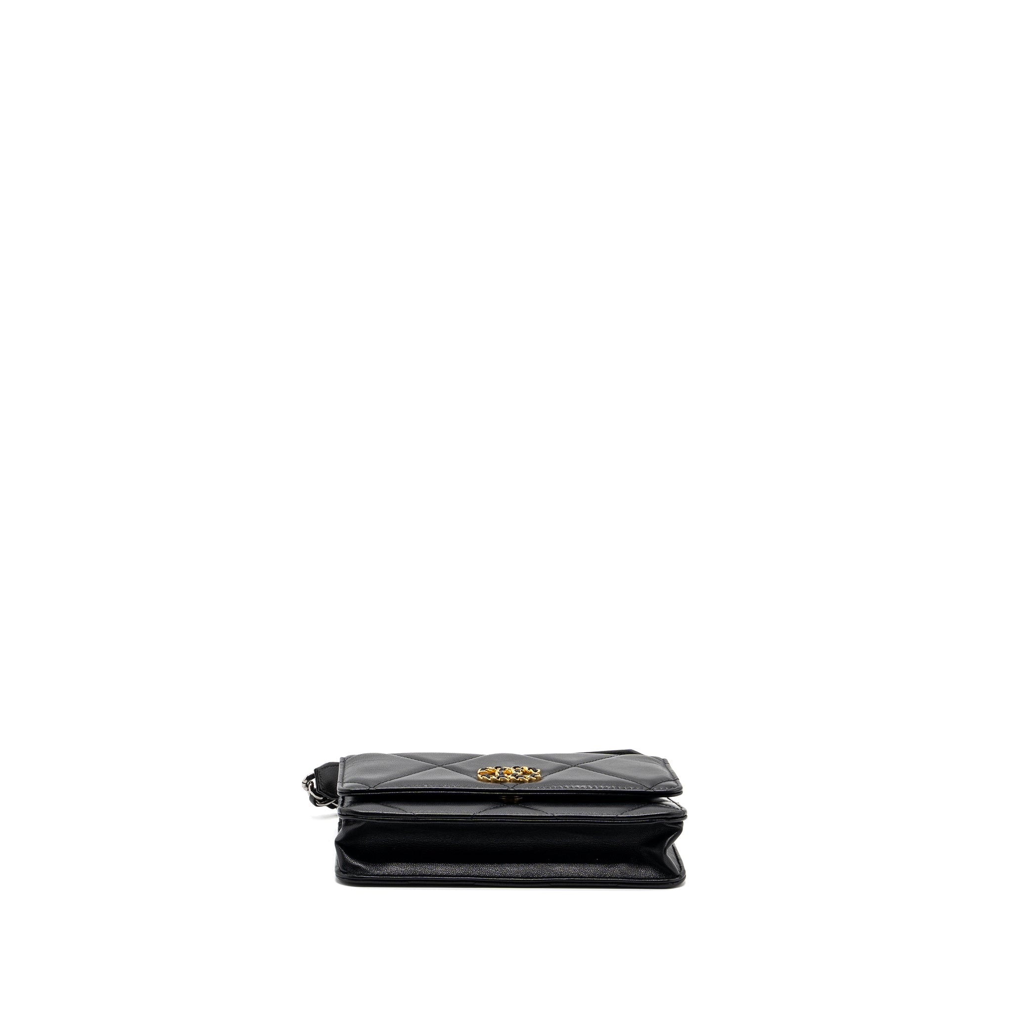 chanel-19-wallet-on-chain-lambskin-black-multicolor-hardware