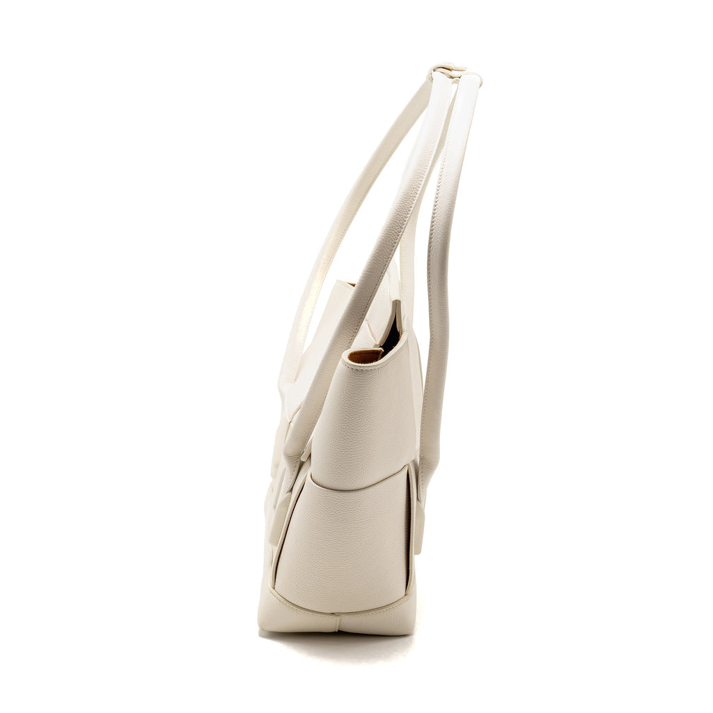 bottega-veneta-large-arco-tote-bag-grained-calfskin-white-ghw
