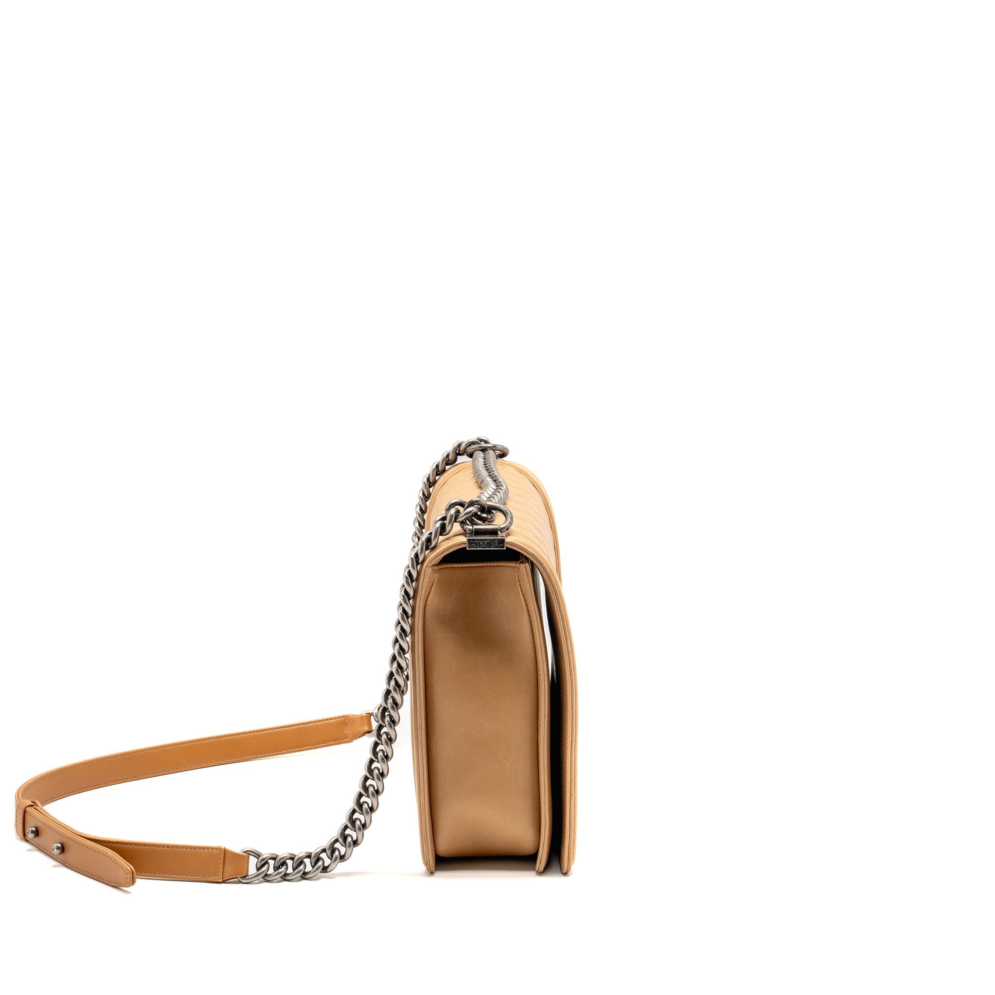 chanel-large-boy-bag-lambskin-beige-ruthenium-hardware