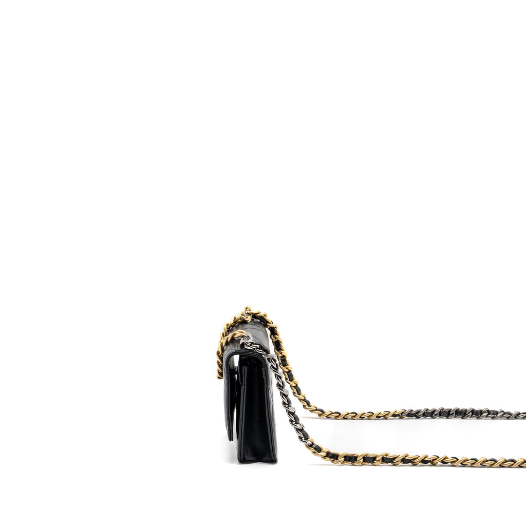 chanel-19-wallet-on-chain-lambskin-black-multicolor-hardware