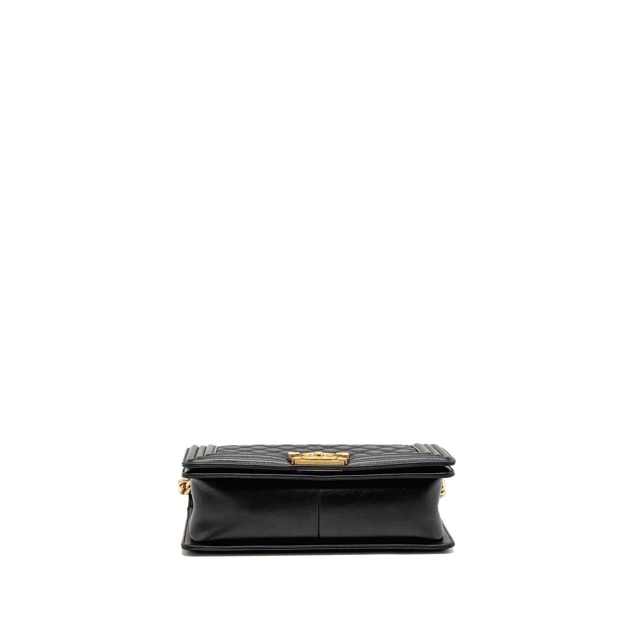 chanel-medium-boy-bag-lambskin-black-ghw-2