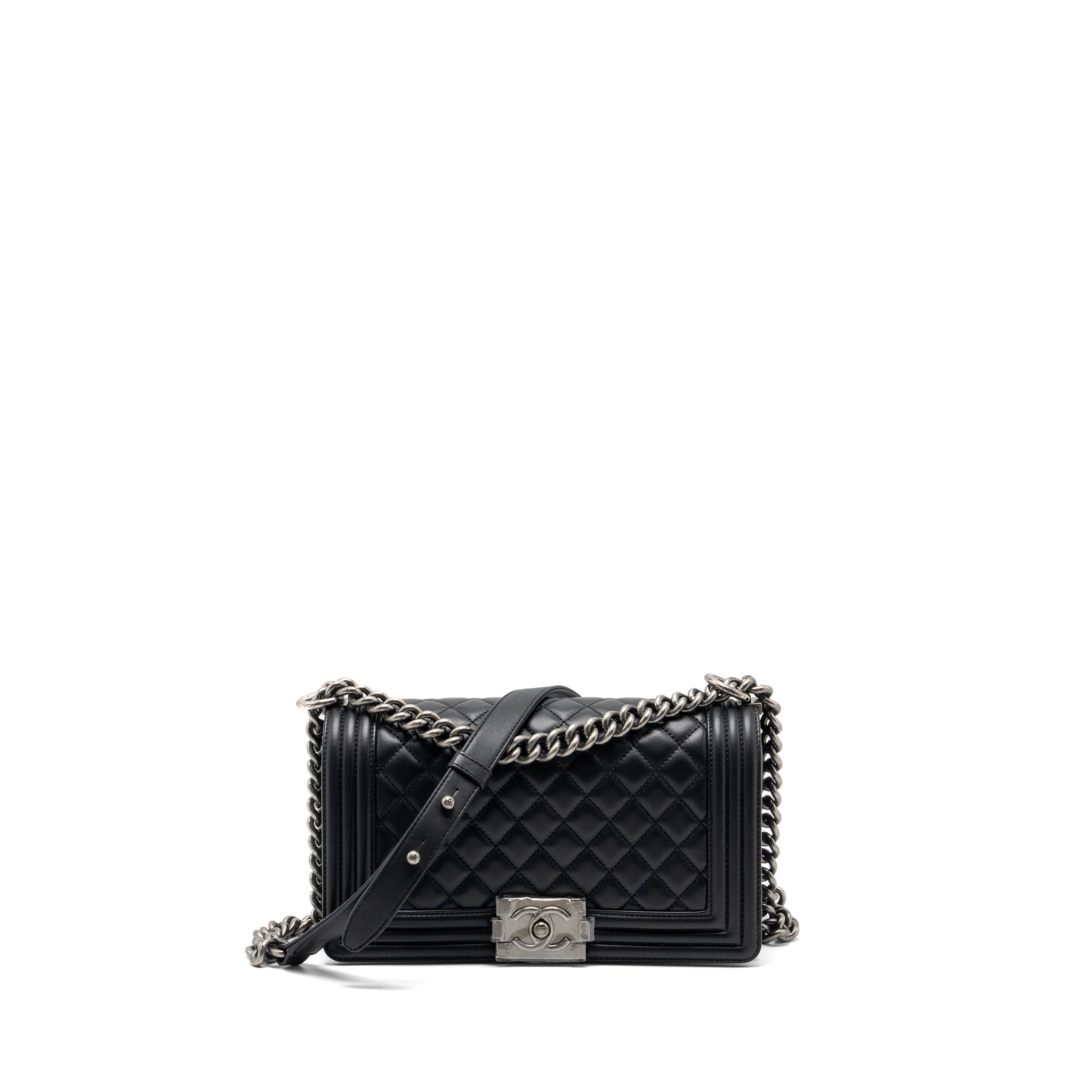 chanel-medium-boy-bag-calfskin-black-ruthenium-hardware