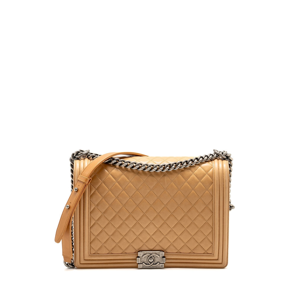 chanel-large-boy-bag-lambskin-beige-ruthenium-hardware