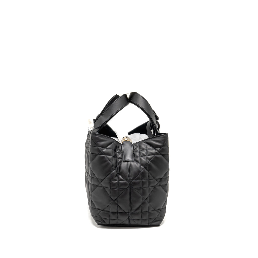 dior-medium-dior-toujours-bag-macrocannage-calfskin-black-lghw