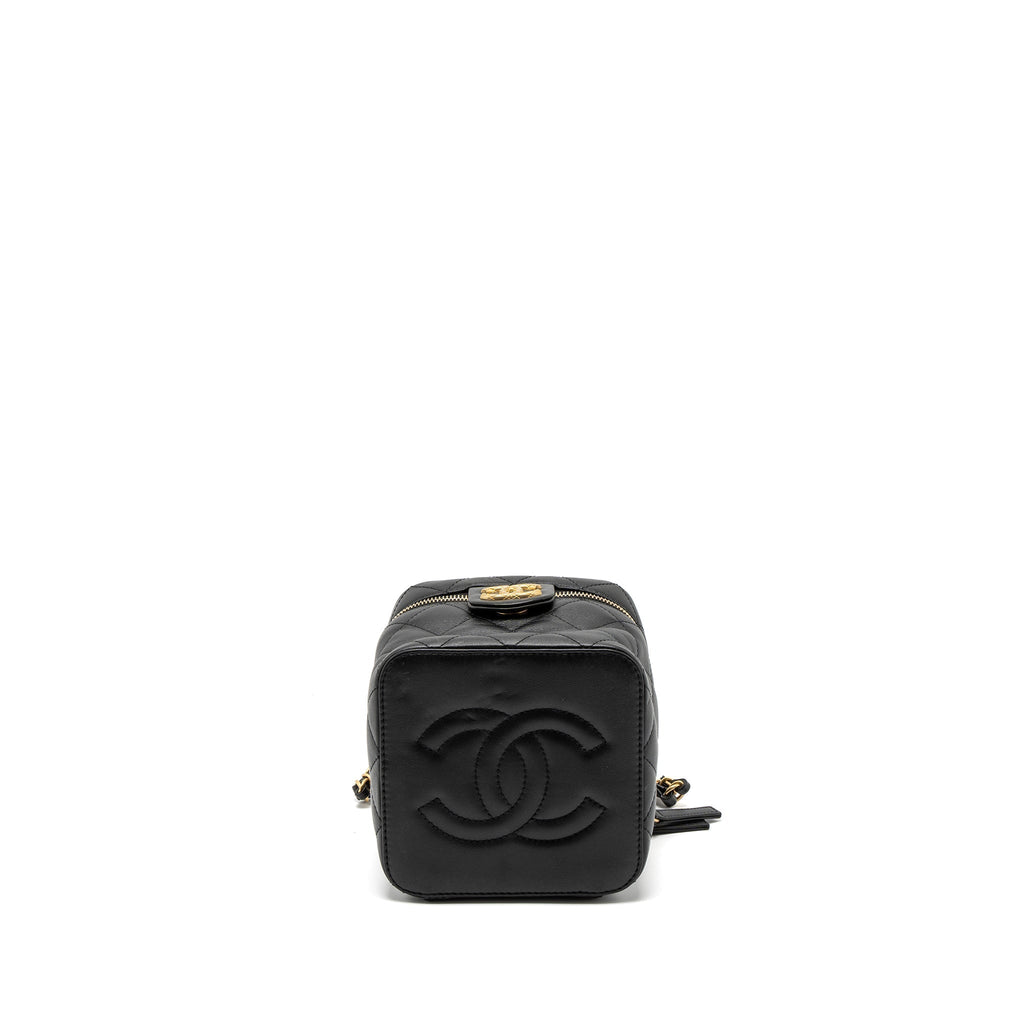 copy-of-chanel-top-handle-vanity-crossbody-bag-calfskin-black-brushed-ghw-microchip