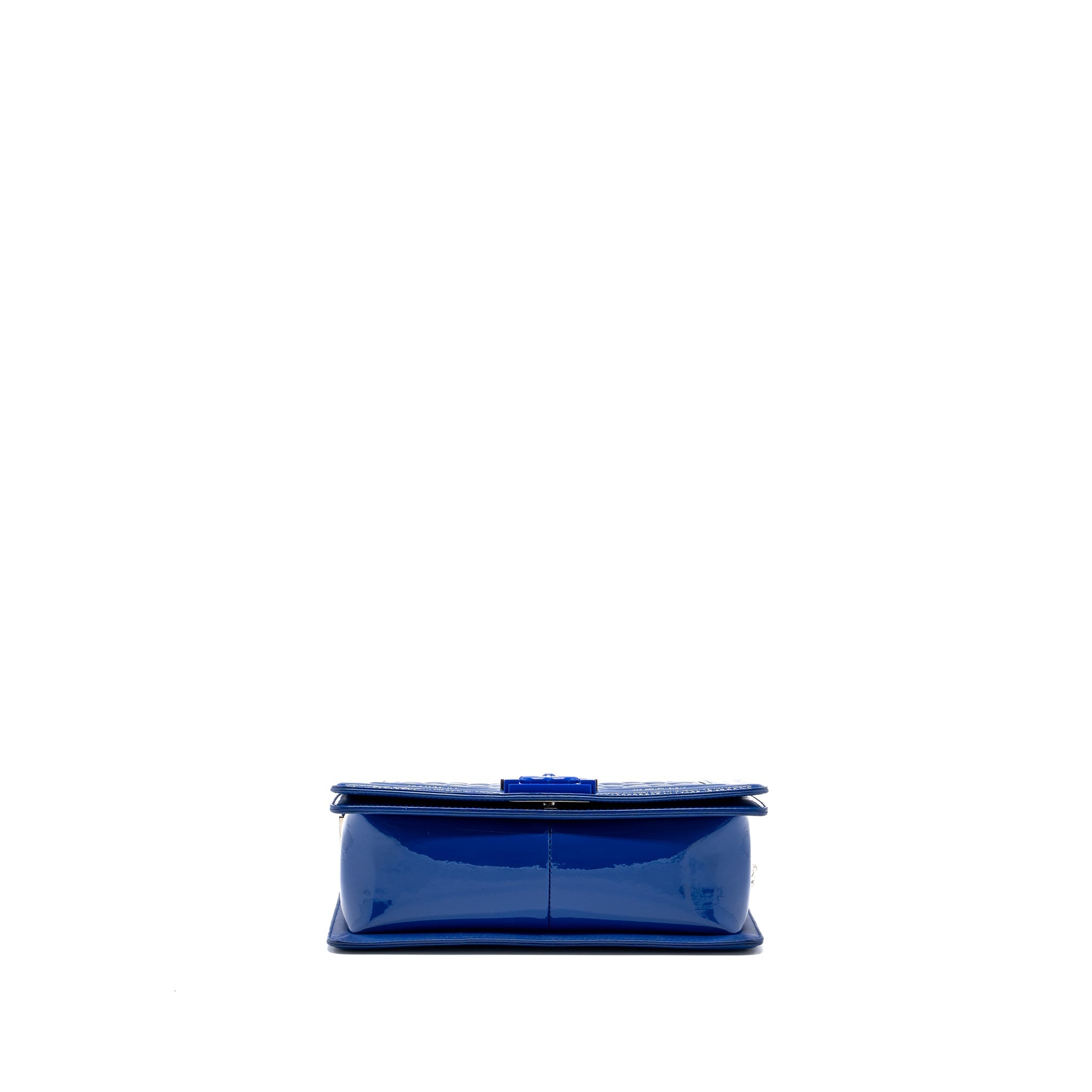 chanel-medium-boy-bag-patent-dark-blue-shw