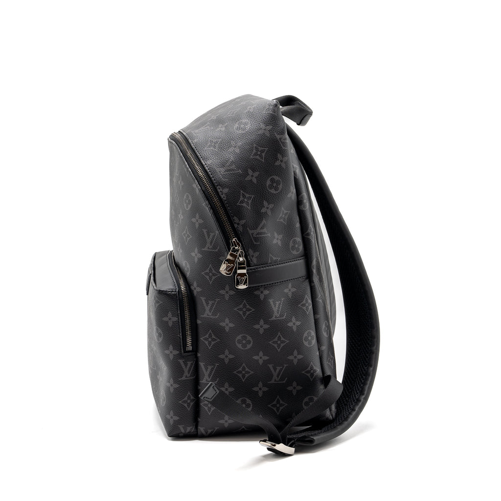 louis-vuitton-discovery-backpack-pm-monogram-canvas-black-shw
