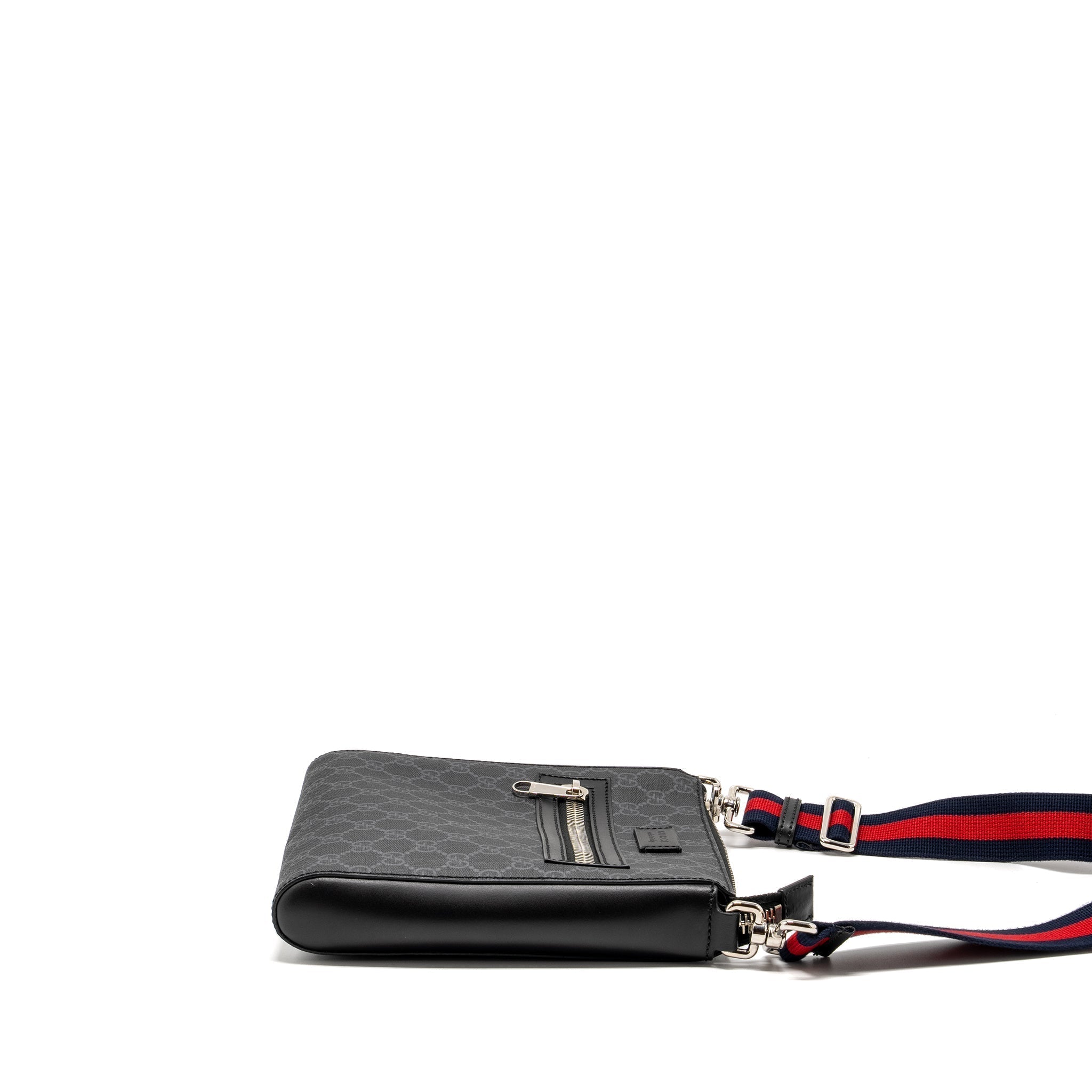 gucci-messenger-bag-gg-supreme-canvas-black-multicolour-shw