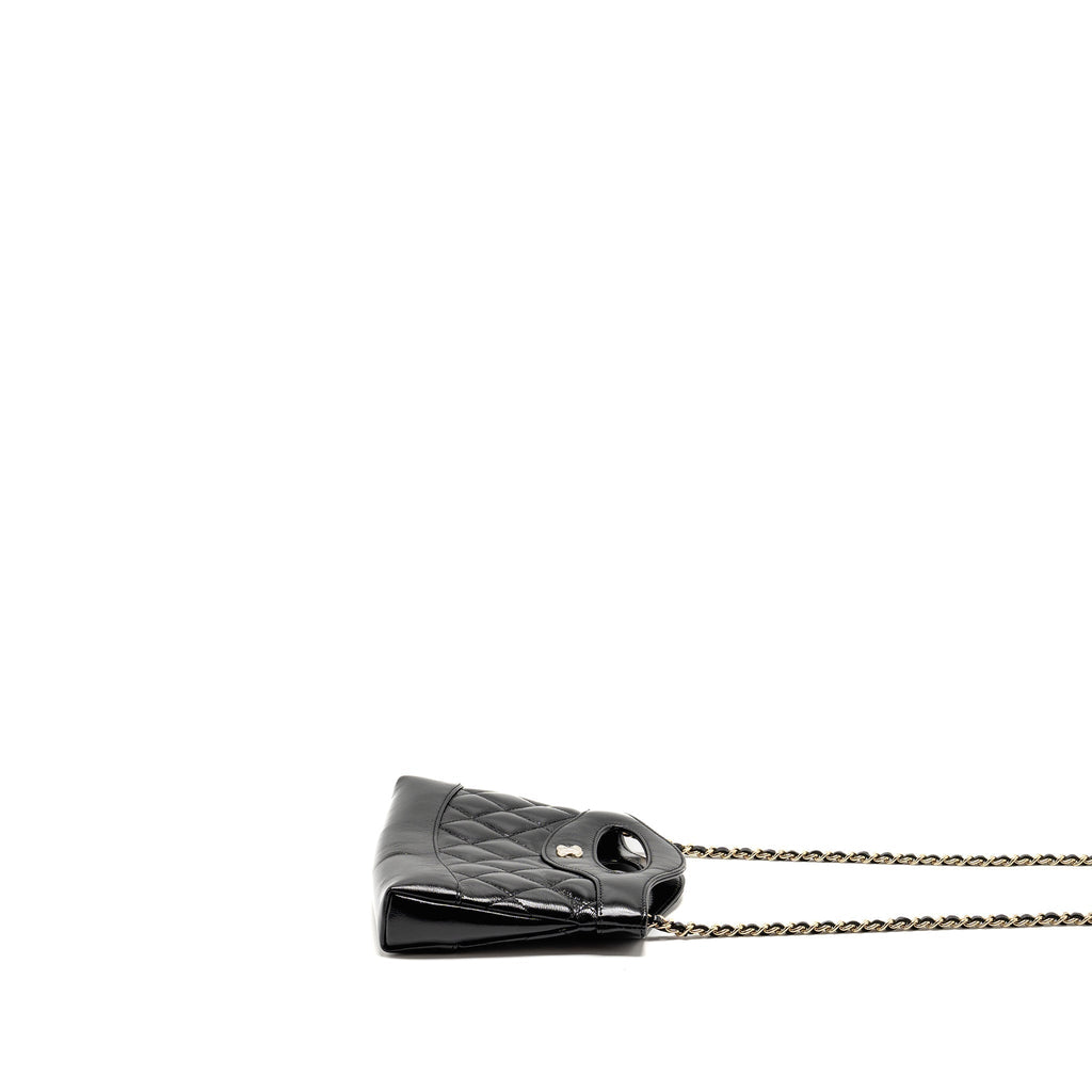 chanel-mini-31-clutch-with-chain-shiny-calfskin-black-lghw-microchip-1