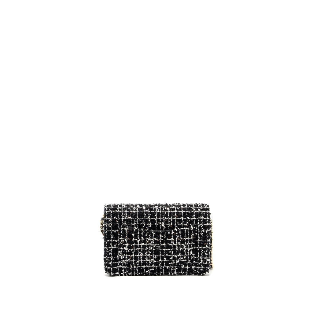 chanel-24p-detail-chains-wallet-on-chain-tweed-sequins-black-white-lghwmicrochip