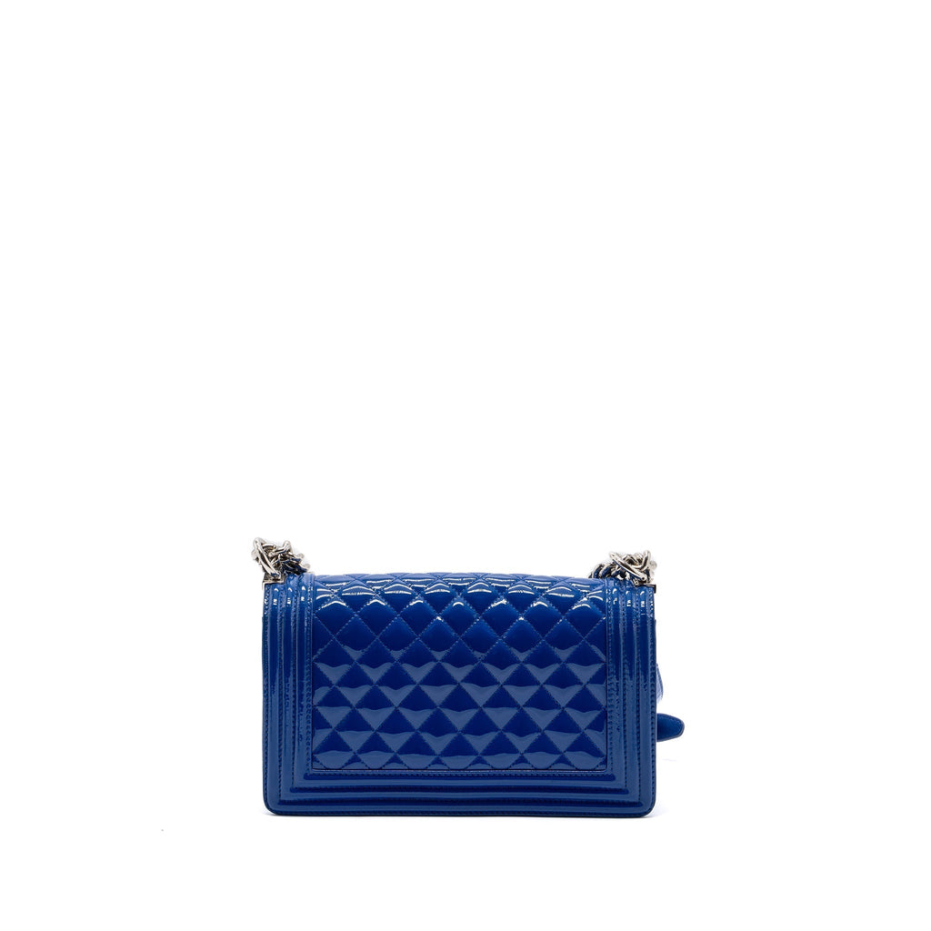 chanel-medium-boy-bag-patent-dark-blue-shw