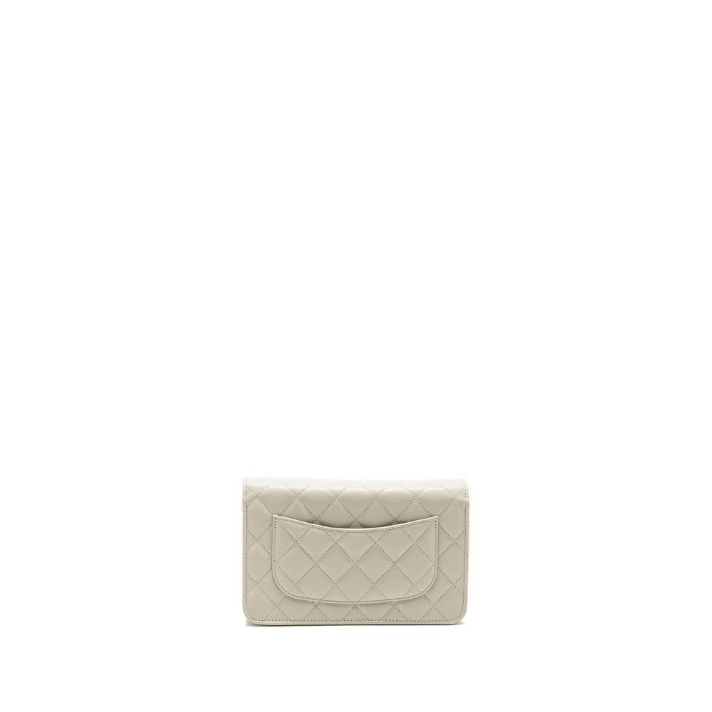 chanel-classic-wallet-on-chain-caviar-creamy-white-lghwmicrochip