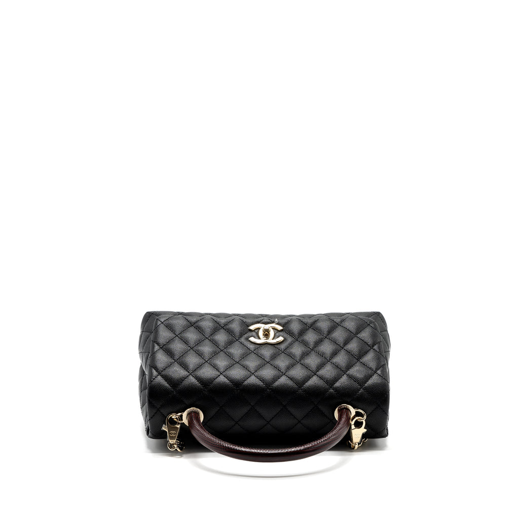 chanel-medium-coco-handle-flap-bag-lizard-embossed-handle-caviar-black-lghw