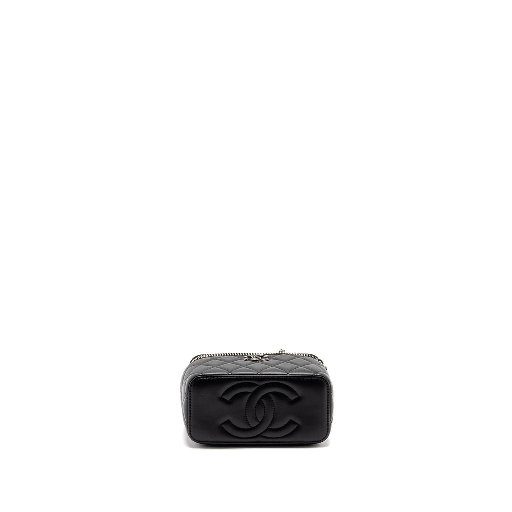 chanel-top-handle-long-vanity-case-lambskin-black-shw-microchip-copy-2