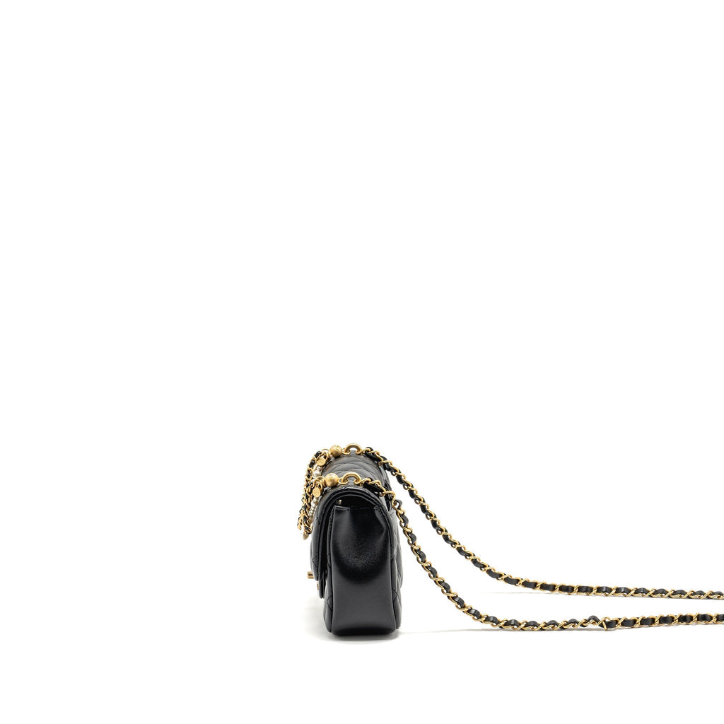 chanel-24p-pearl-chain-mini-flap-bag-lambskin-black-ghw-microchip-copy