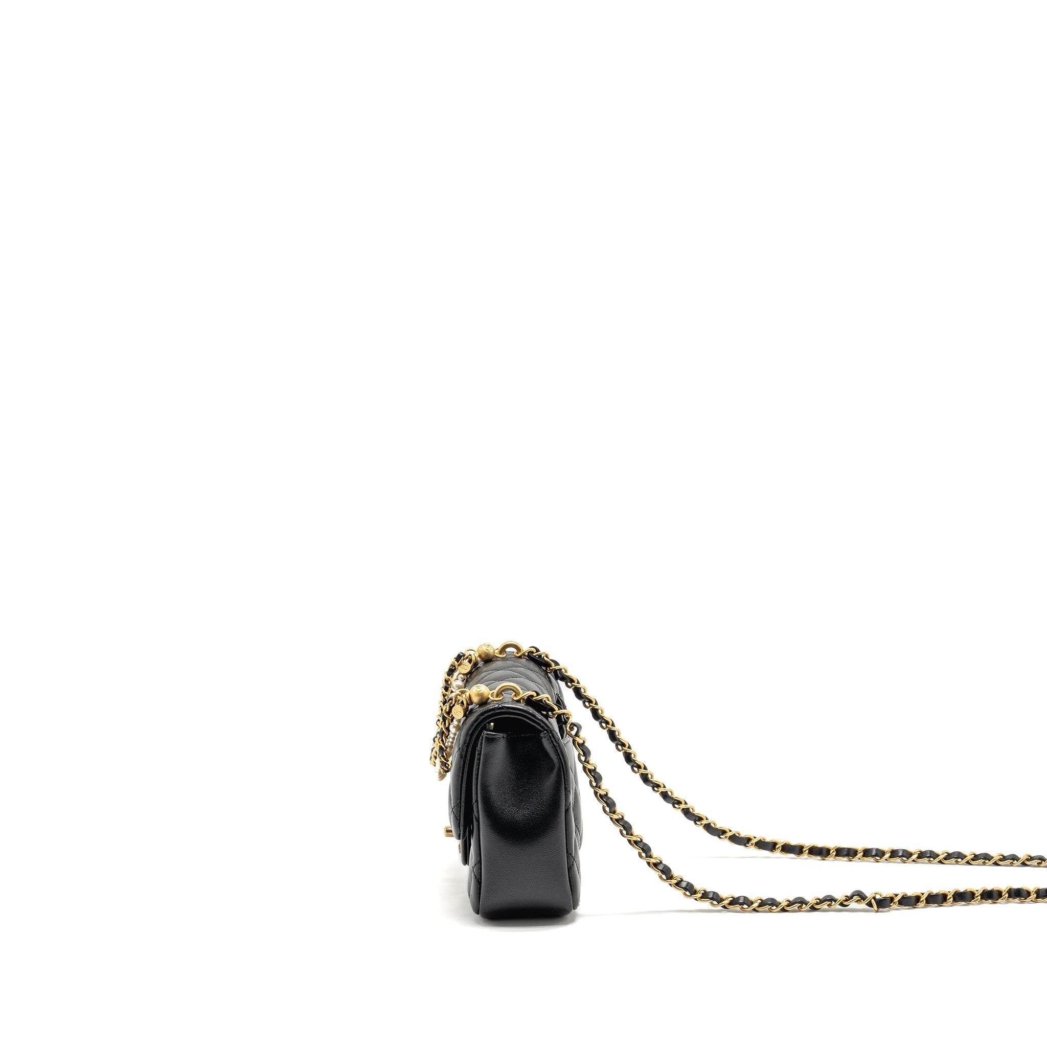 chanel-24p-pearl-chain-mini-flap-bag-lambskin-black-ghw-microchip-copy