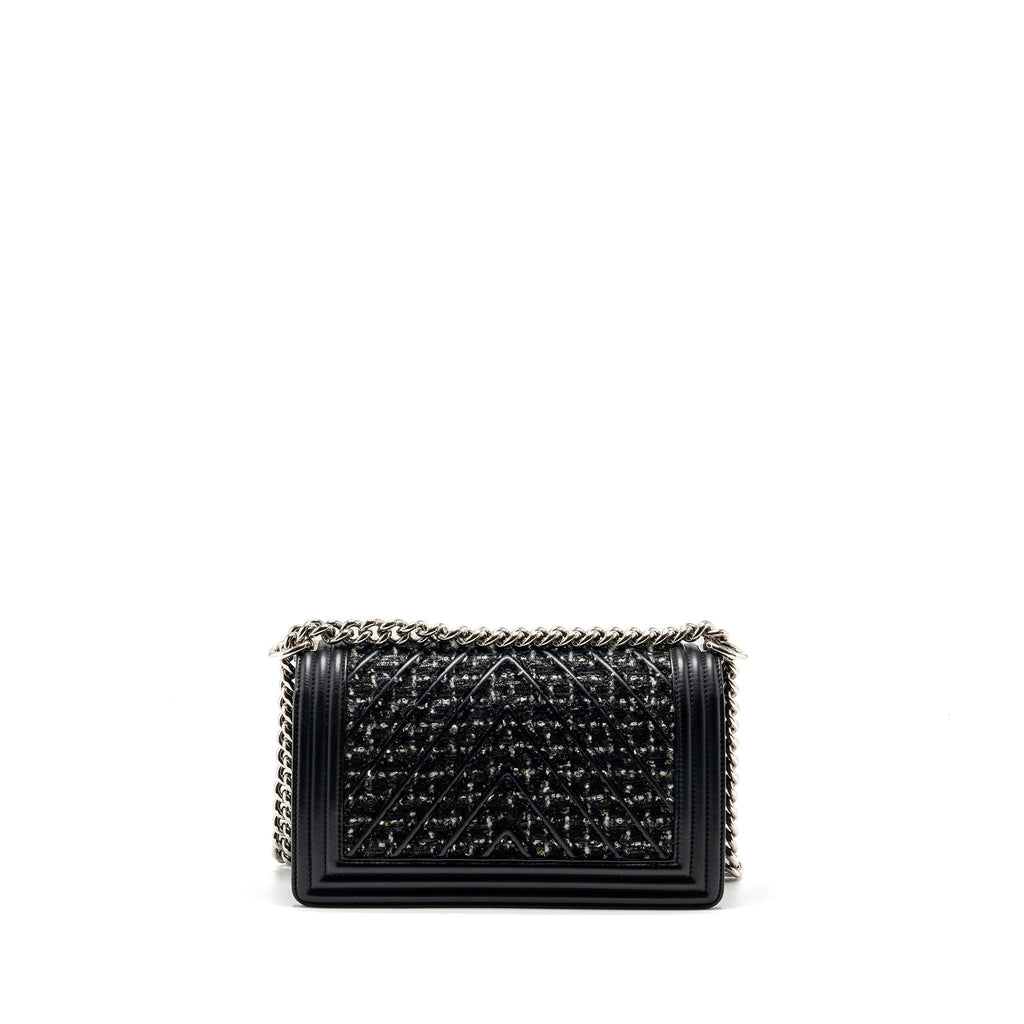 chanel-medium-boy-bag-tweed-calfskin-multicolour-shw
