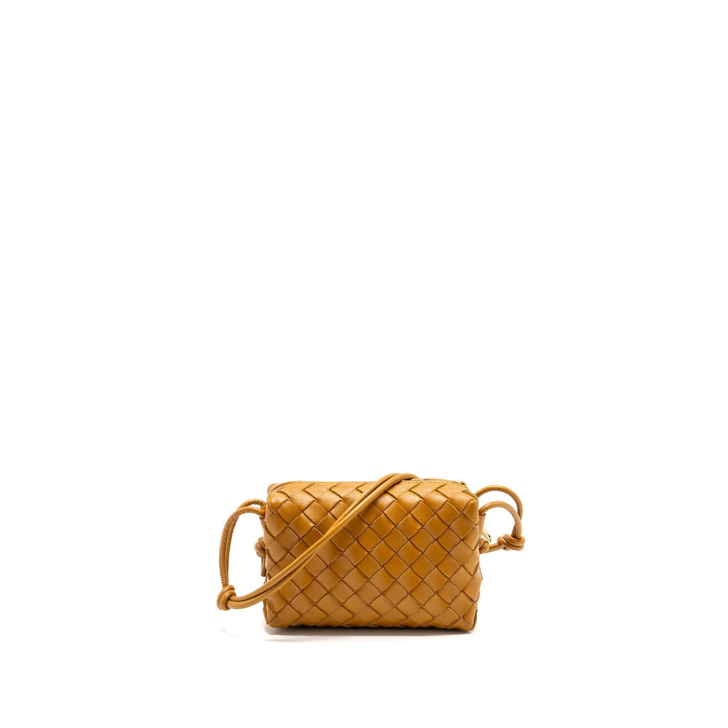 bottega-veneta-mini-loop-camera-bag-lambskin-caramel-ghw