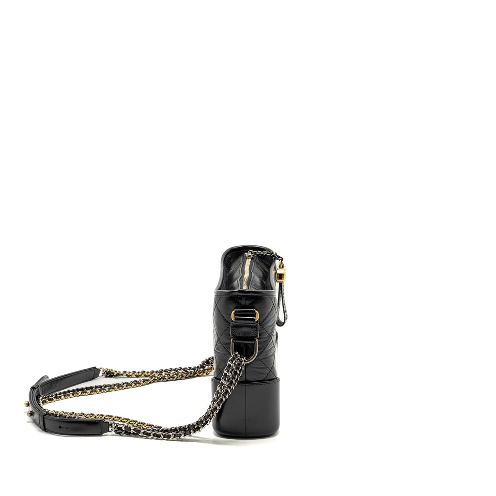 chanel-gabrielle-hobo-bag-calfskin-black-multicolour-hardware-microchip