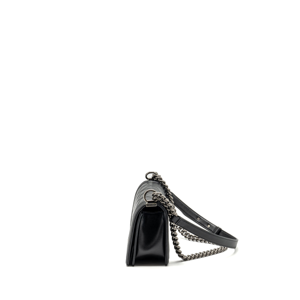 chanel-medium-boy-bag-calfskin-black-ruthenium-hardware-1
