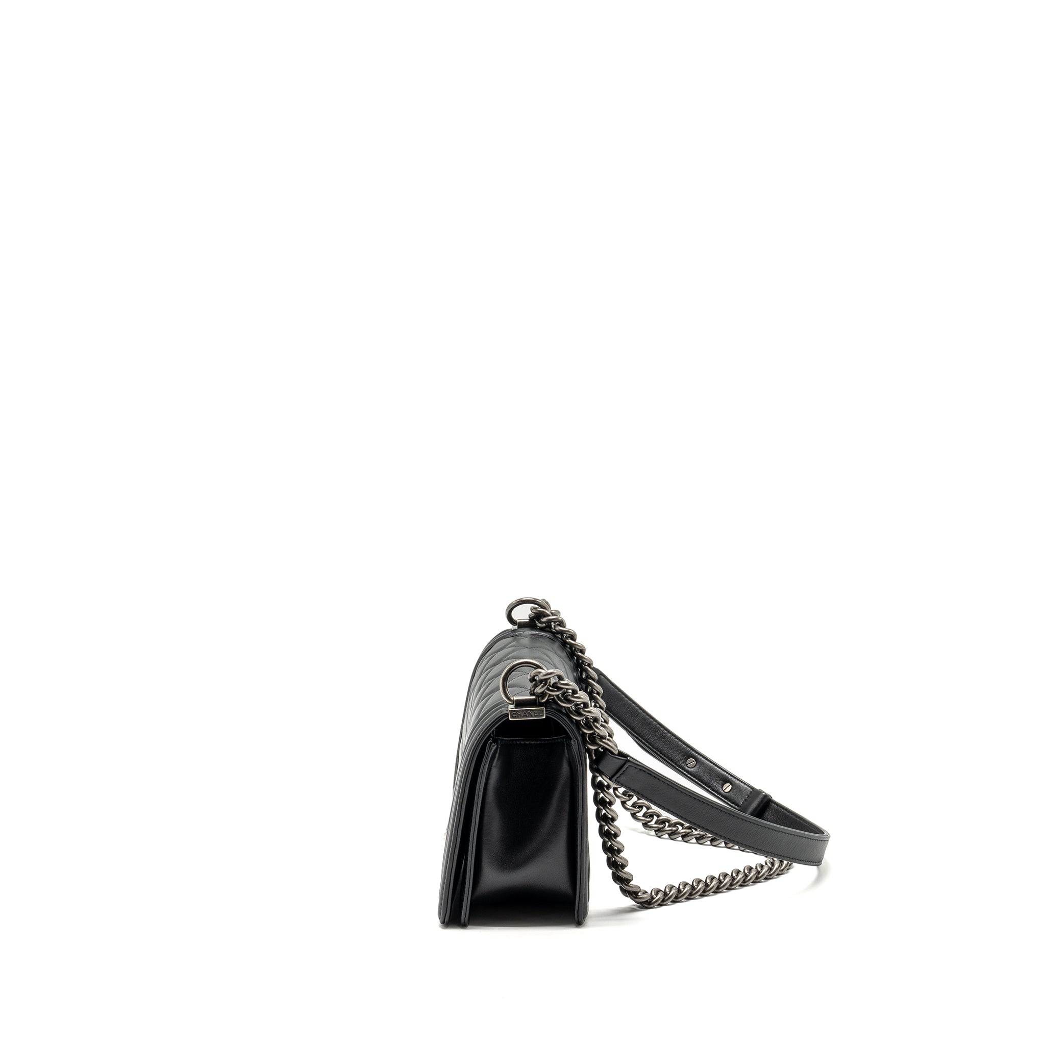 chanel-medium-boy-bag-calfskin-black-ruthenium-hardware-1