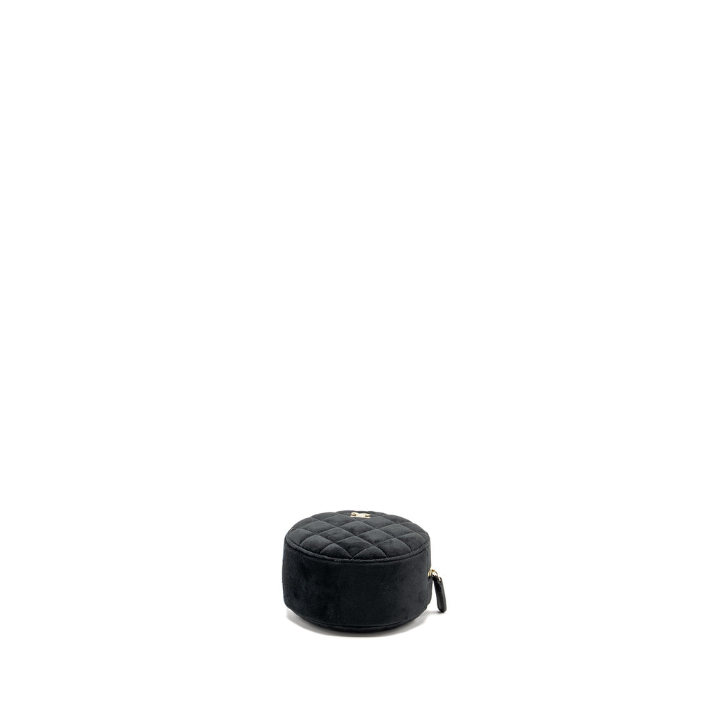 chanel-pearl-crush-round-clutch-quilted-velvet-black-lghw