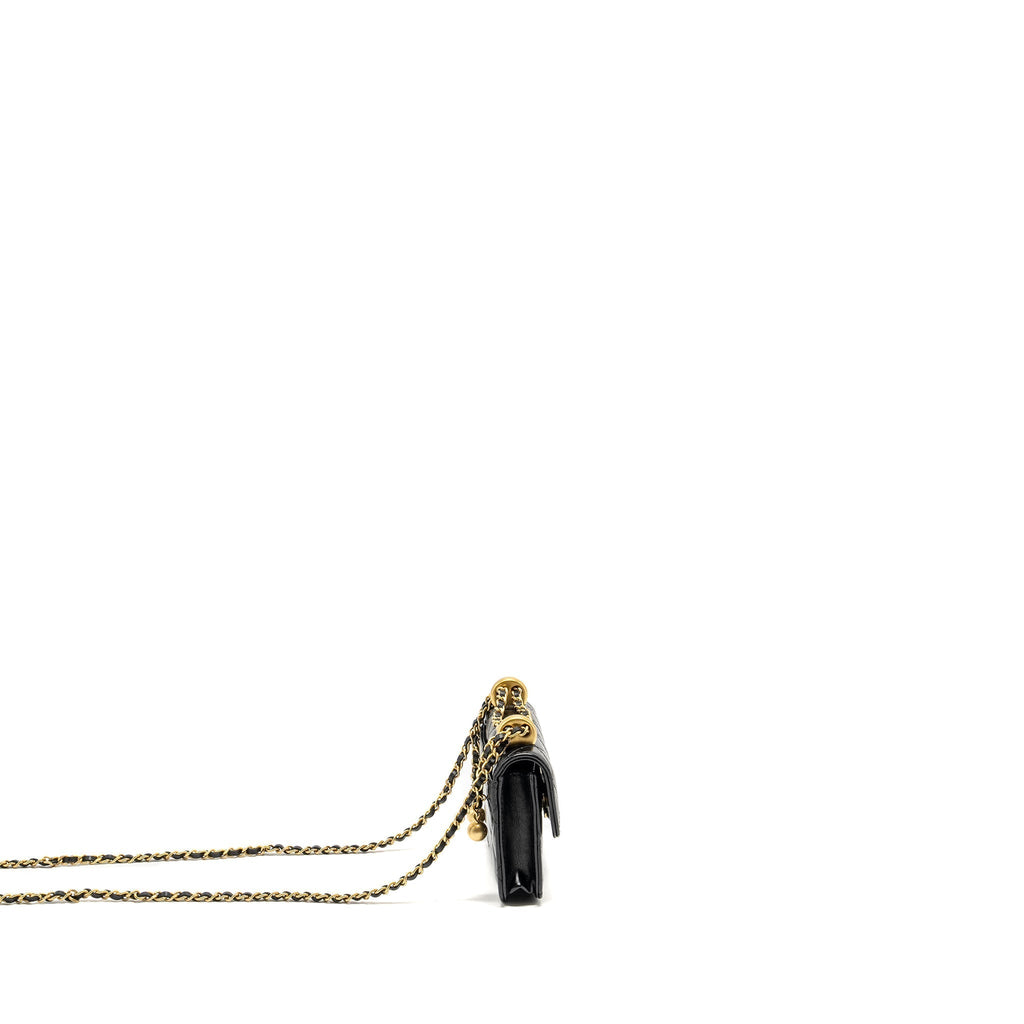 chanel-21a-gold-crush-mini-flap-clutch-with-adjustable-chain-calfskin-black-ghw-copy