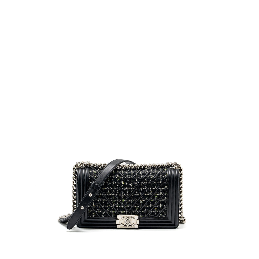 chanel-medium-boy-bag-tweed-calfskin-multicolour-shw