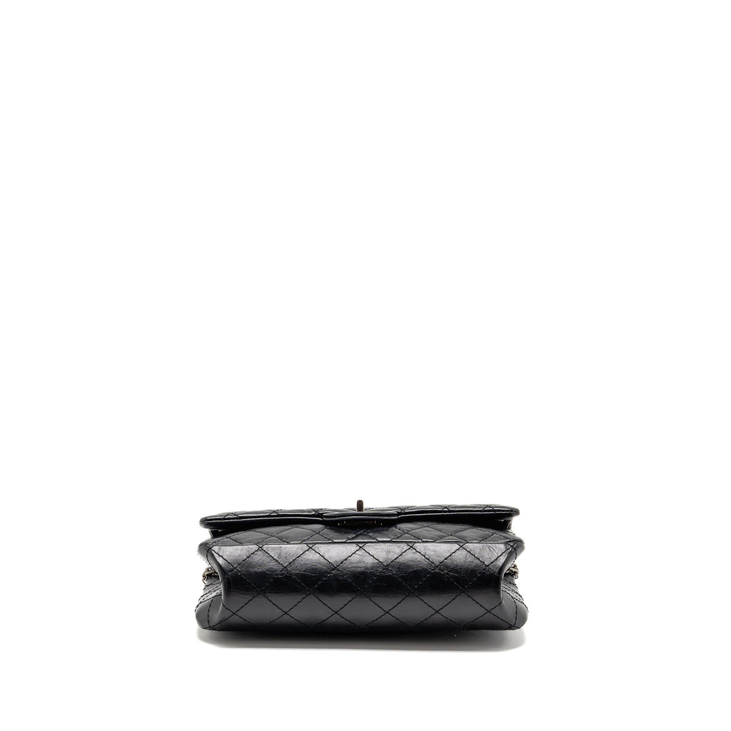 chanel-small-2-55-reissue-flap-bag-aged-calfskin-black-ghw-4