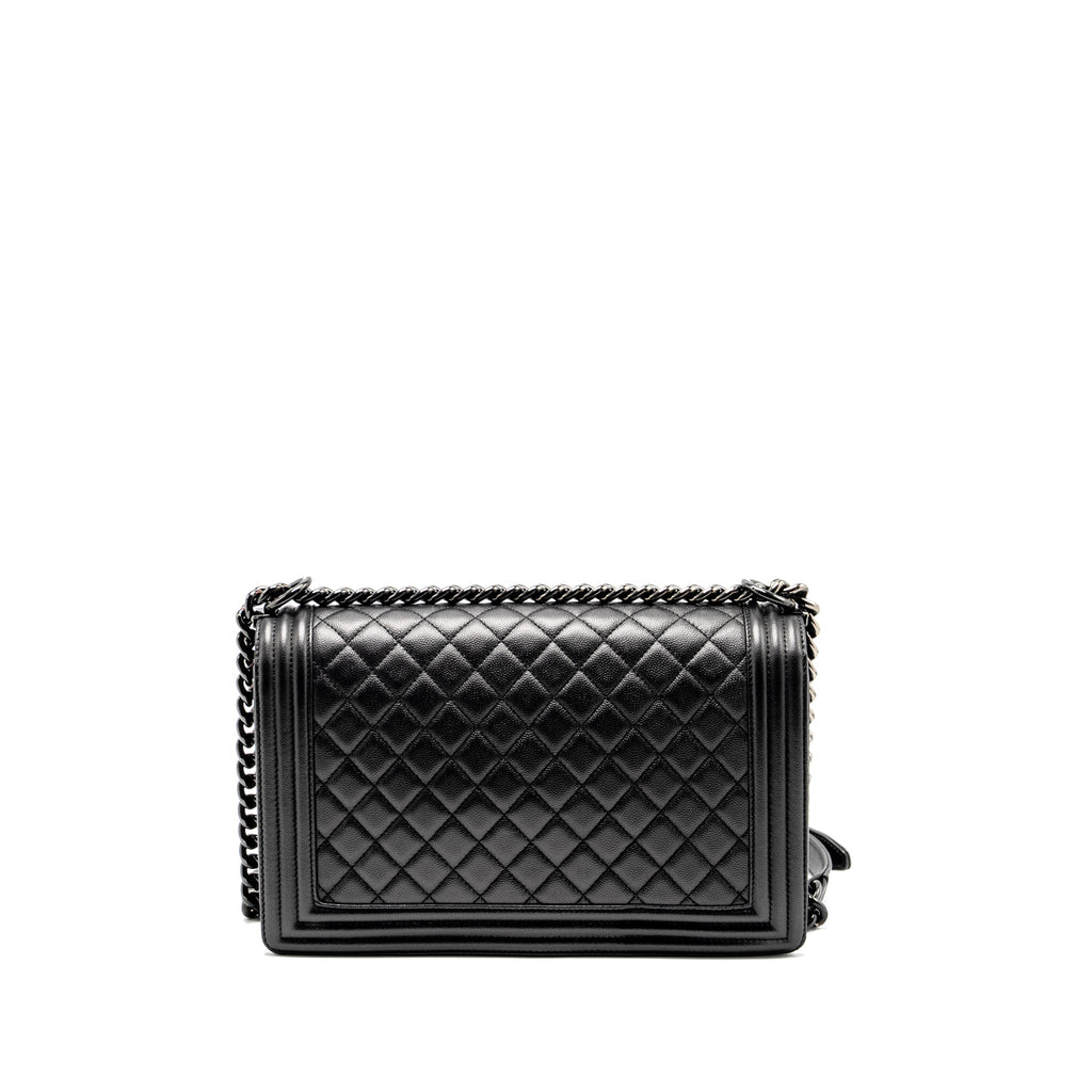 chanel-new-medium-boy-bag-caviar-so-black