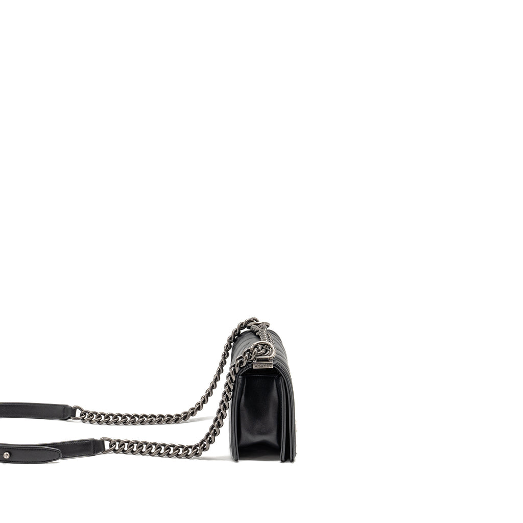 chanel-small-boy-bag-lambskin-black-ruthenium-shw